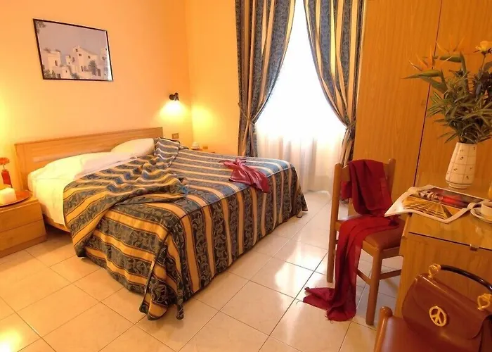 Otel Loreto 2*