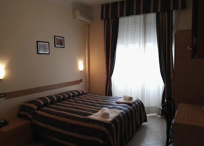 Otel Loreto 2*